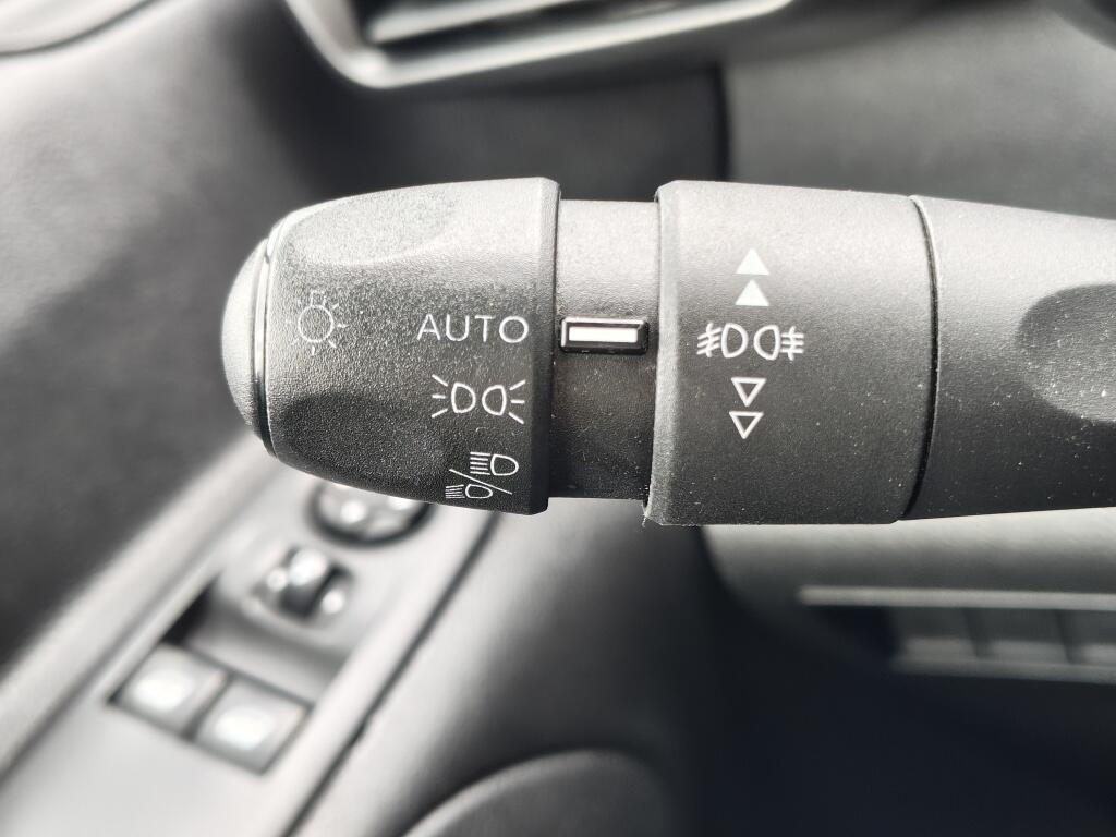 Toyota PROACE CITY 1.5 D-4D Navigator | All Seasons | Cruise Control | Android Auto - Image 13