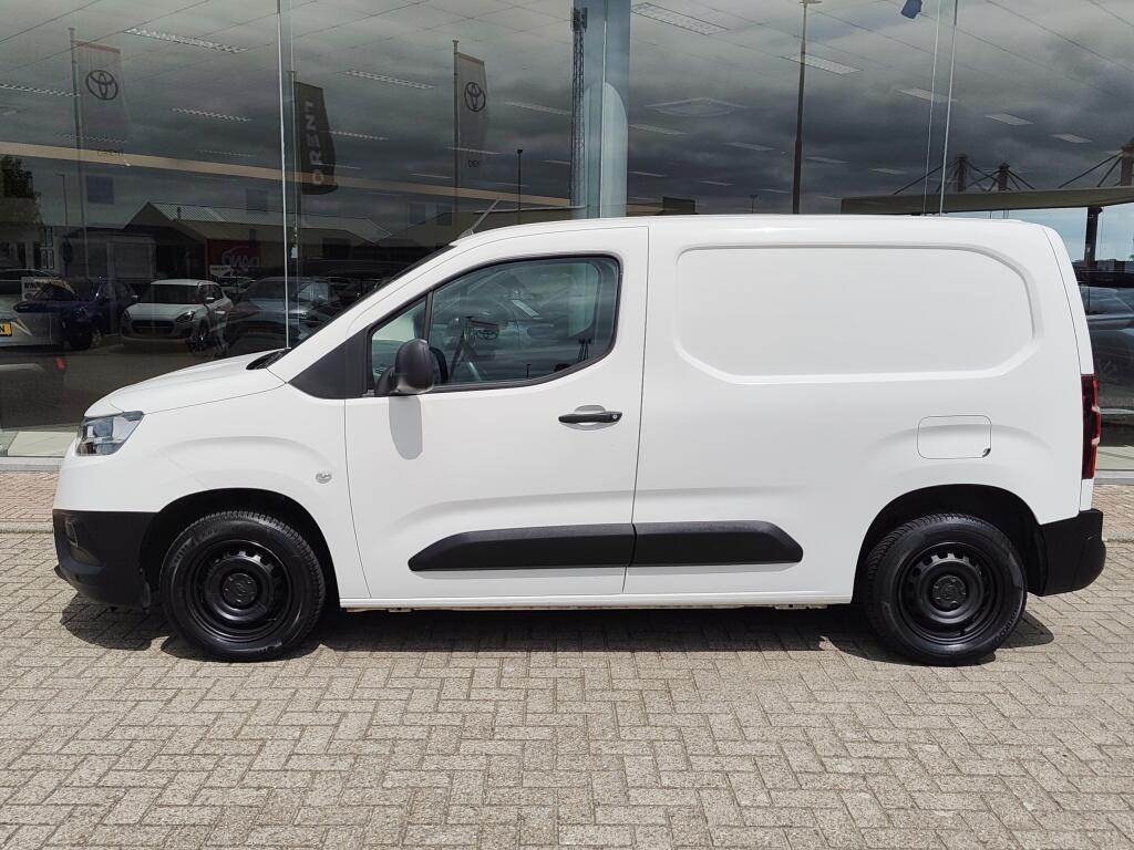 Toyota PROACE CITY 1.5 D-4D Navigator | All Seasons | Cruise Control | Android Auto - Image 3
