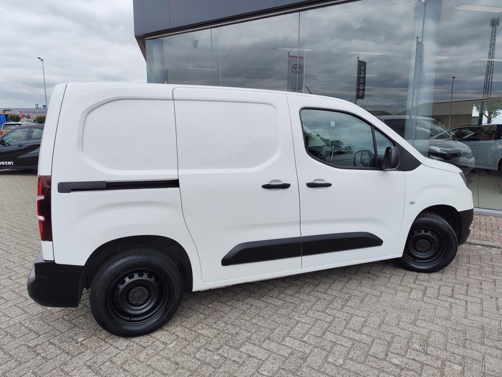 Toyota PROACE CITY 1.5 D-4D Navigator | All Seasons | Cruise Control | Android Auto - Image 5
