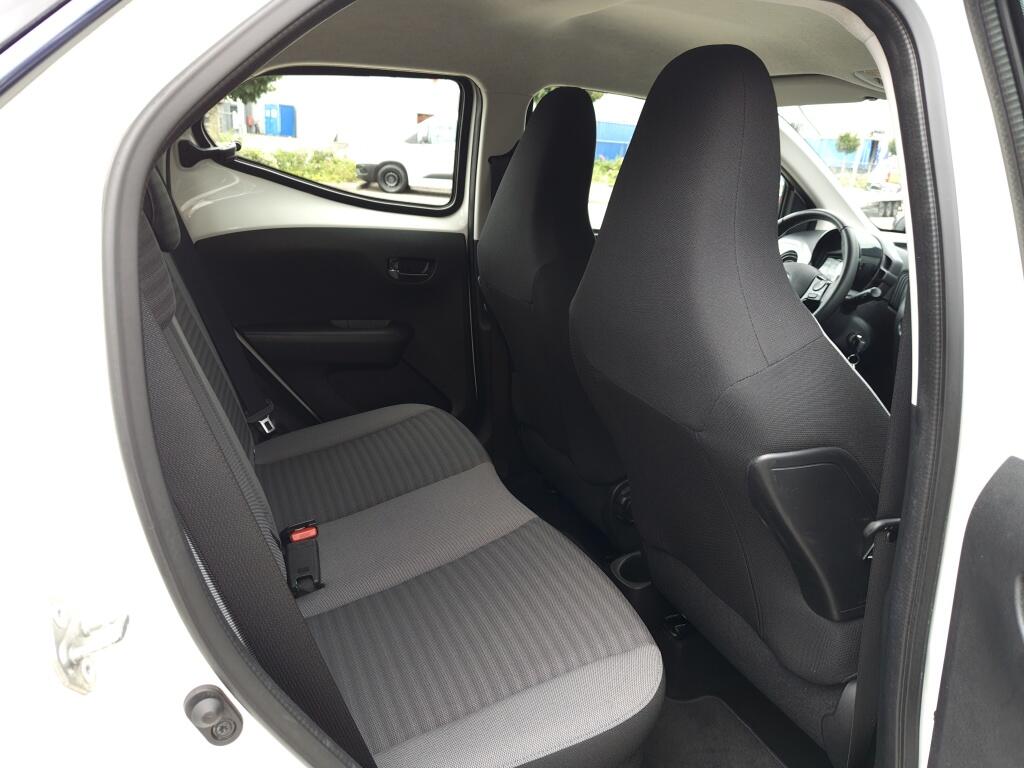 Toyota Aygo 1.0 VVT-i x-joy Automaat | Android Auto, Apple Carplay | Airco - Image 25