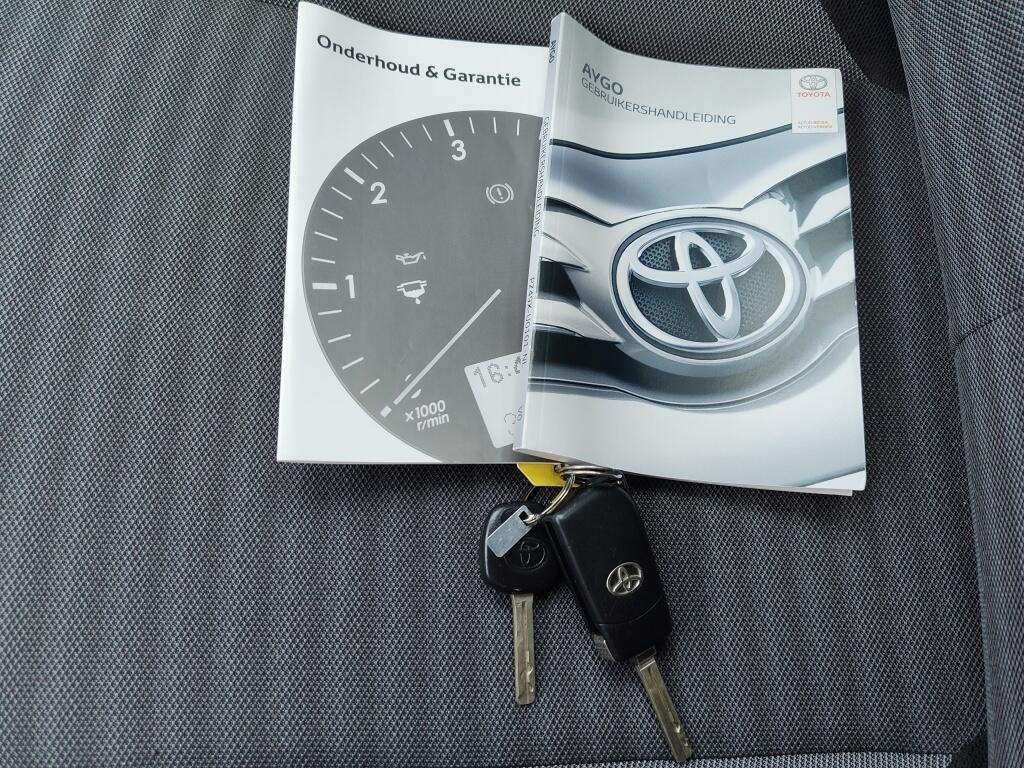 Toyota Aygo 1.0 VVT-i x-joy Automaat | Android Auto, Apple Carplay | Airco - Image 33