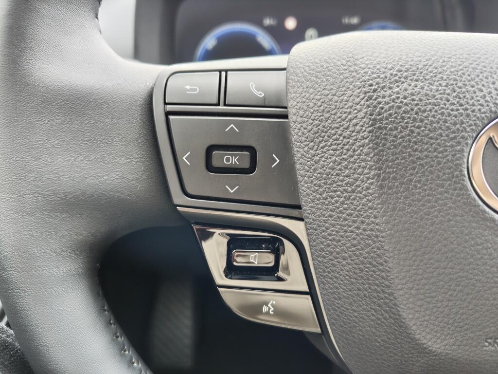 Toyota C-HR 2.0 PHEV 220 Executive | JBL | Navi | Memory Seat | Android Auto - Image 13