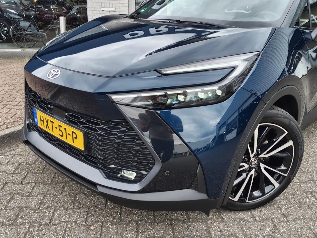 Toyota C-HR 2.0 PHEV 220 Executive | JBL | Navi | Memory Seat | Android Auto - Image 2