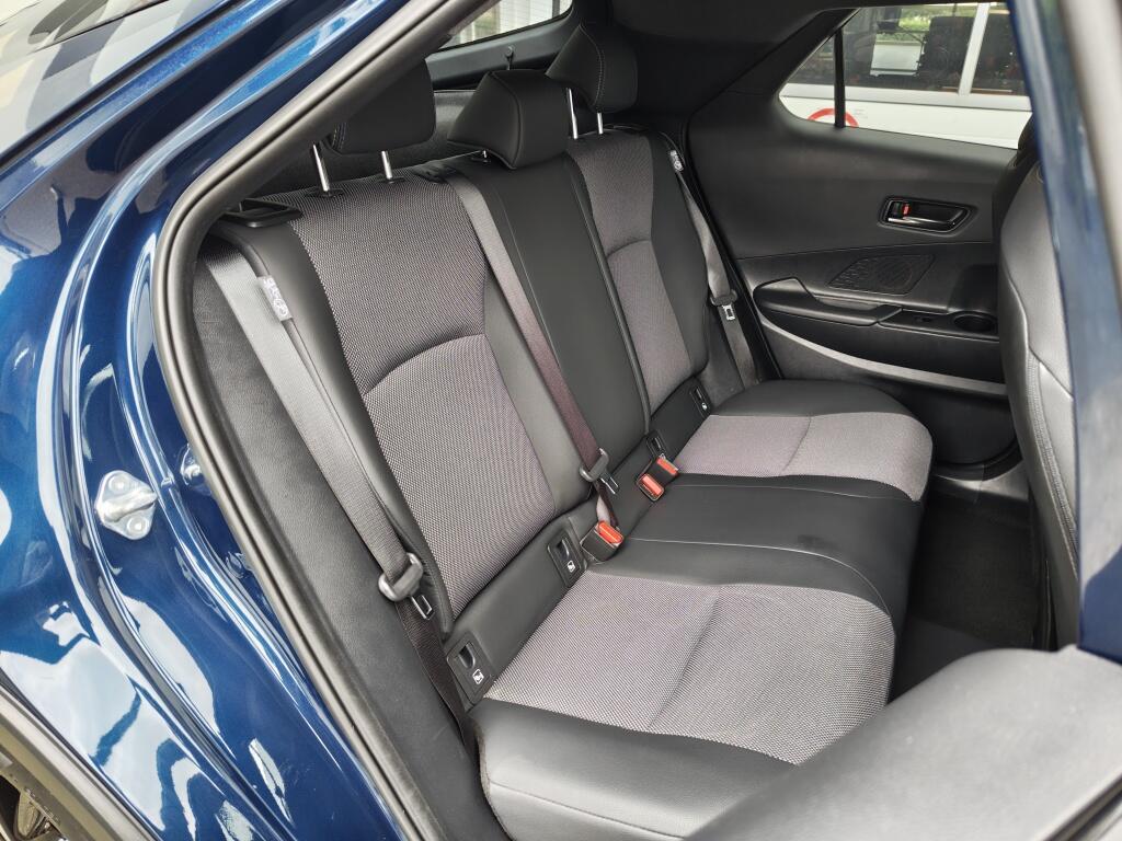 Toyota C-HR 2.0 PHEV 220 Executive | JBL | Navi | Memory Seat | Android Auto - Image 32