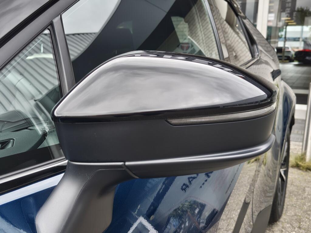Toyota C-HR 2.0 PHEV 220 Executive | JBL | Navi | Memory Seat | Android Auto - Image 38