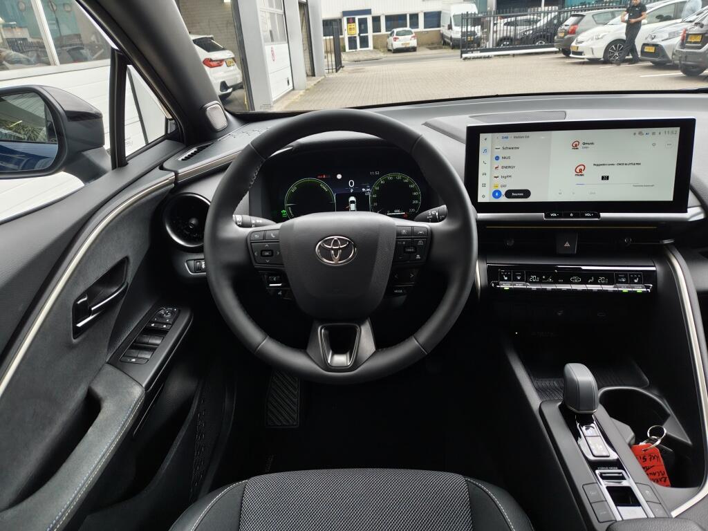 Toyota C-HR 2.0 PHEV 220 Executive | JBL | Navi | Memory Seat | Android Auto - Image 8