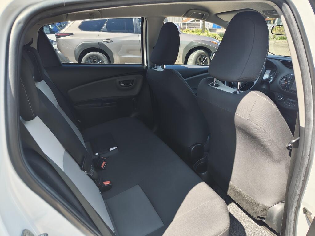 Toyota Yaris 1.5 Hybrid Active | Cruise Control | Achteruitrijcamera | El. Cl - Image 29