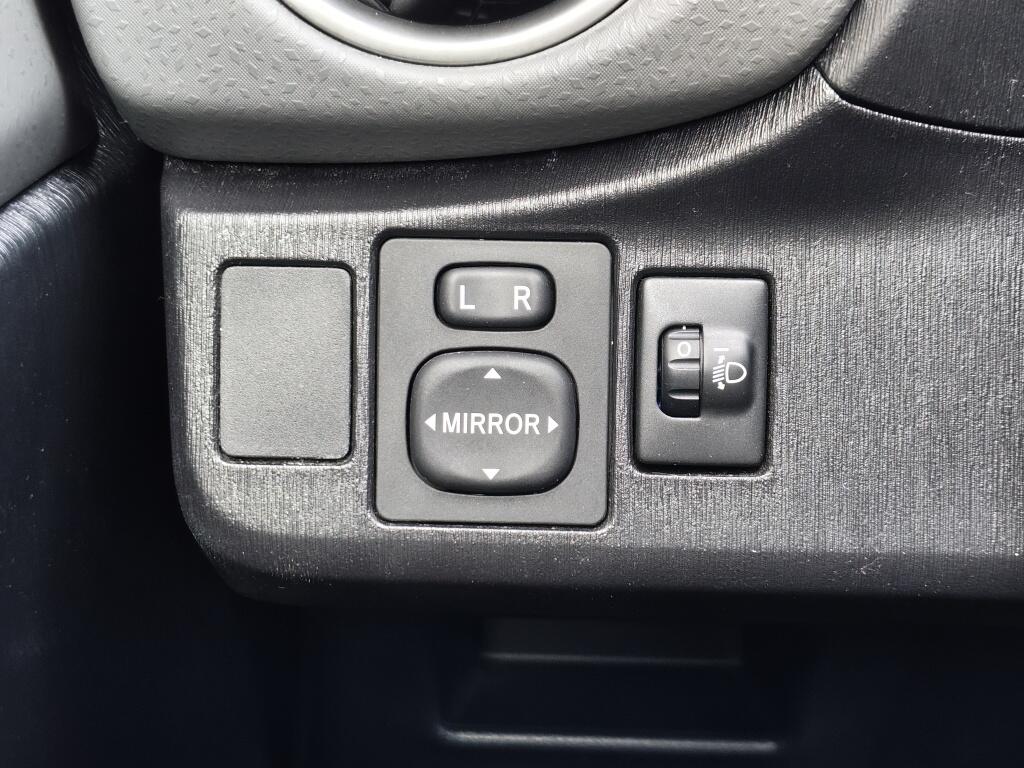 Toyota Yaris 1.3 VVT-i Aspiration | Navi | Cruise Control | Achteruitrijcamer - Image 21