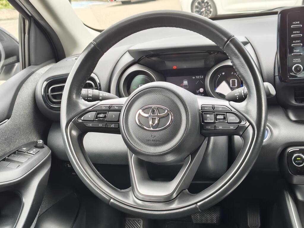 Toyota Yaris 1.5 Hybrid Dynamic Bi-Tone | Trekhaak Afneembaar | Navi | Keyles - Image 10