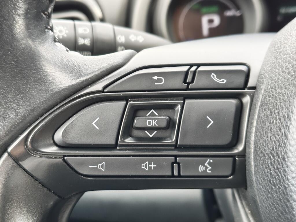 Toyota Yaris 1.5 Hybrid Dynamic Bi-Tone | Trekhaak Afneembaar | Navi | Keyles - Image 14