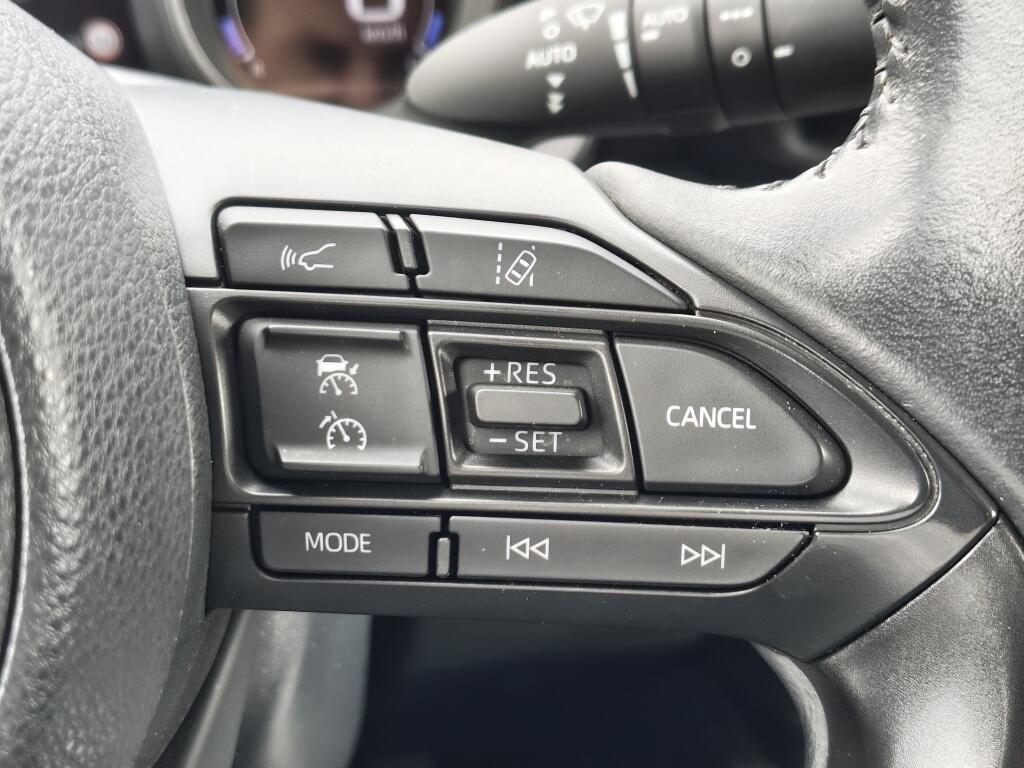 Toyota Yaris 1.5 Hybrid Dynamic Bi-Tone | Trekhaak Afneembaar | Navi | Keyles - Image 15