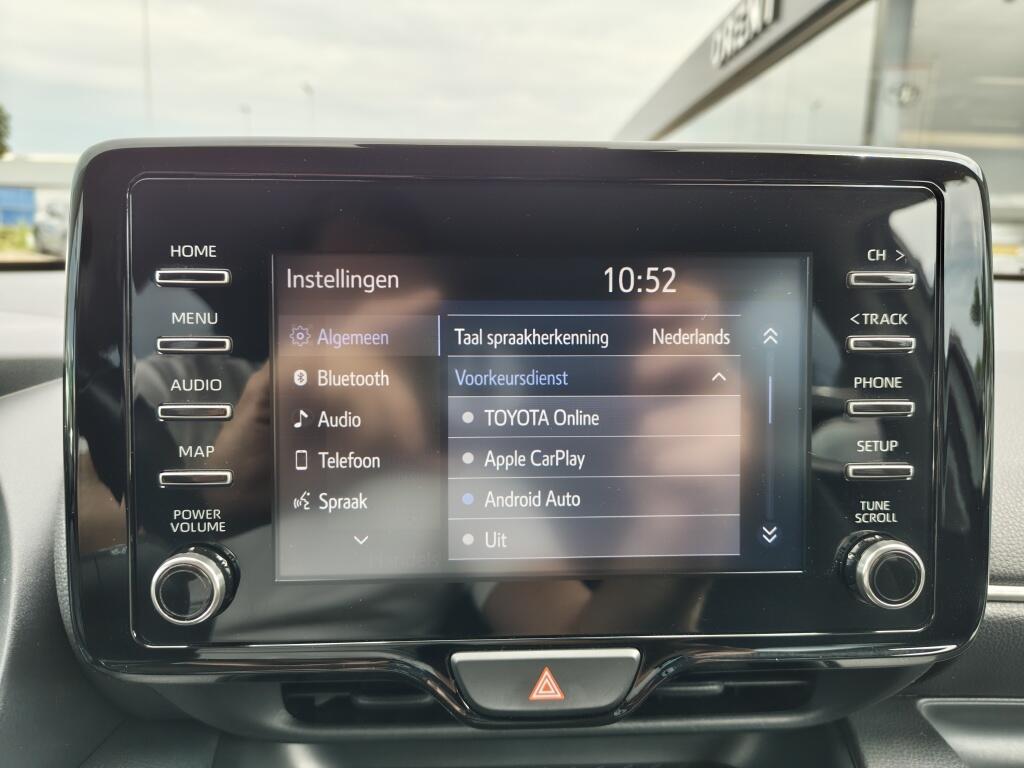 Toyota Yaris 1.5 Hybrid Dynamic Bi-Tone | Trekhaak Afneembaar | Navi | Keyles - Image 19