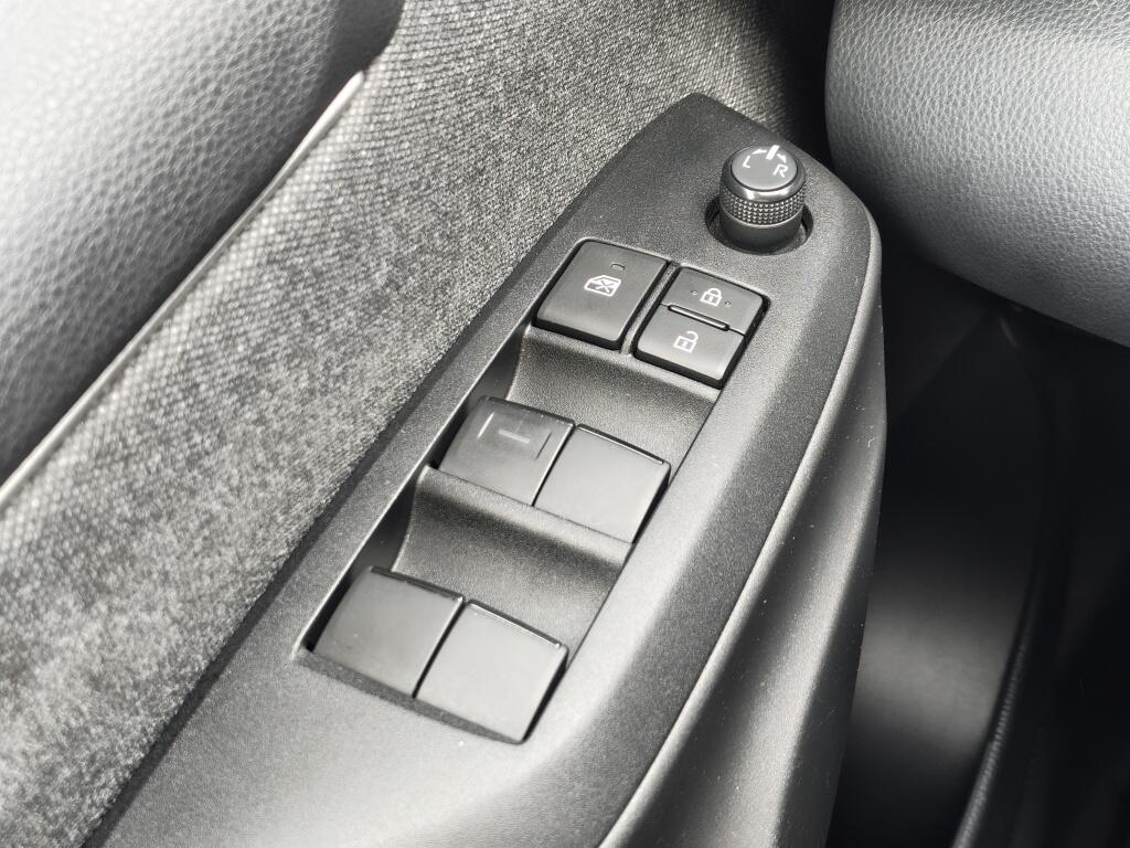 Toyota Yaris 1.5 Hybrid Dynamic Bi-Tone | Trekhaak Afneembaar | Navi | Keyles - Image 24
