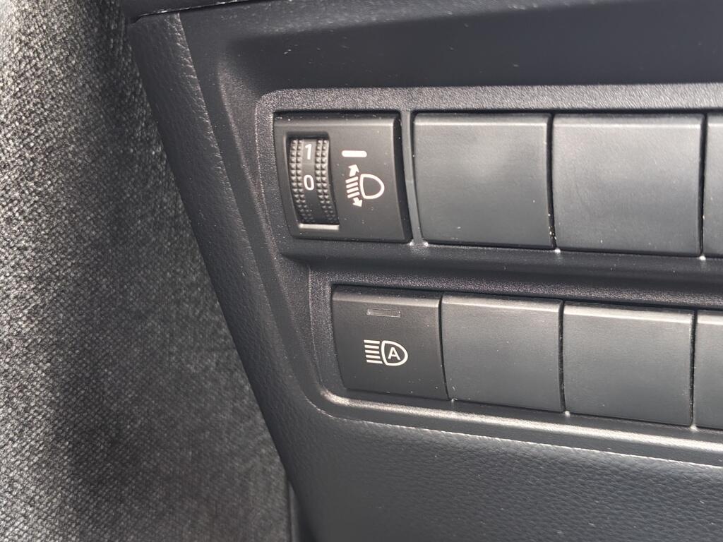 Toyota Yaris 1.5 Hybrid Dynamic Bi-Tone | Trekhaak Afneembaar | Navi | Keyles - Image 25