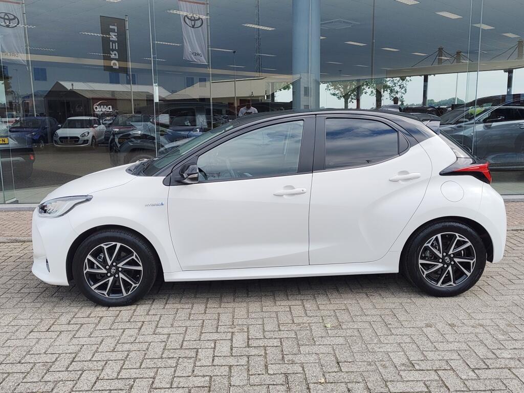 Toyota Yaris 1.5 Hybrid Dynamic Bi-Tone | Trekhaak Afneembaar | Navi | Keyles - Image 3