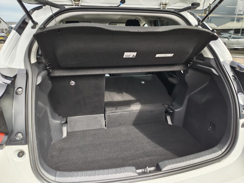 Toyota Yaris 1.5 Hybrid Dynamic Bi-Tone | Trekhaak Afneembaar | Navi | Keyles - Image 33