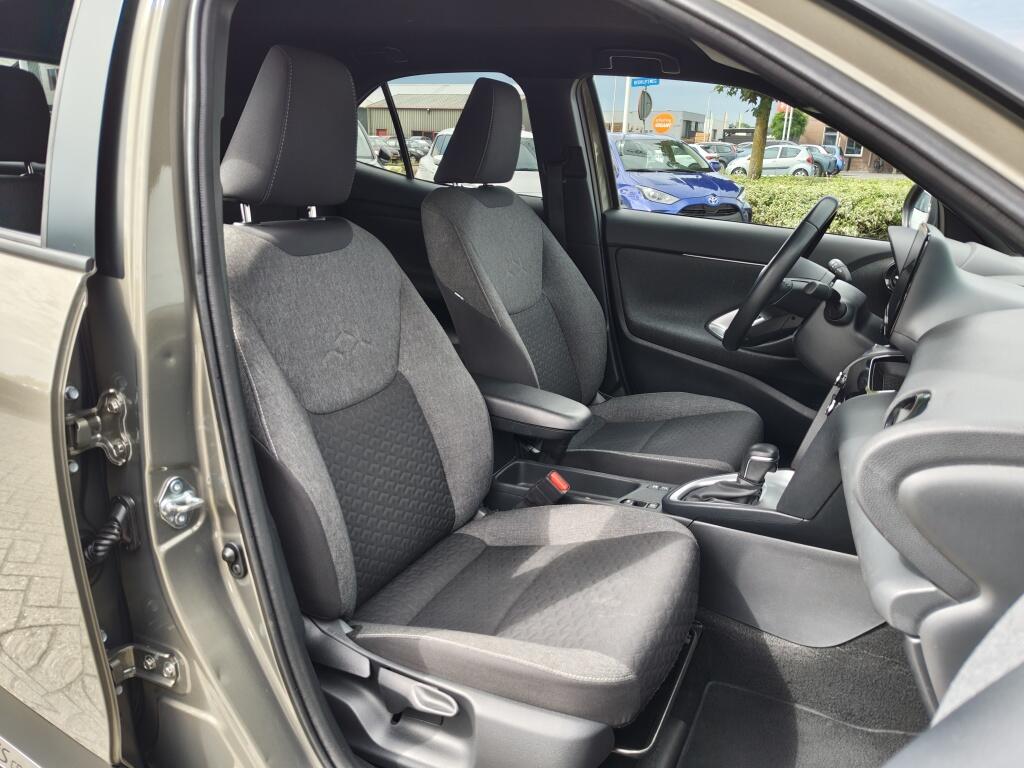 Toyota Yaris Cross 1.5 Hybrid First Edition | Navi | Keyless Start & Entry | Android Auto - Image 27