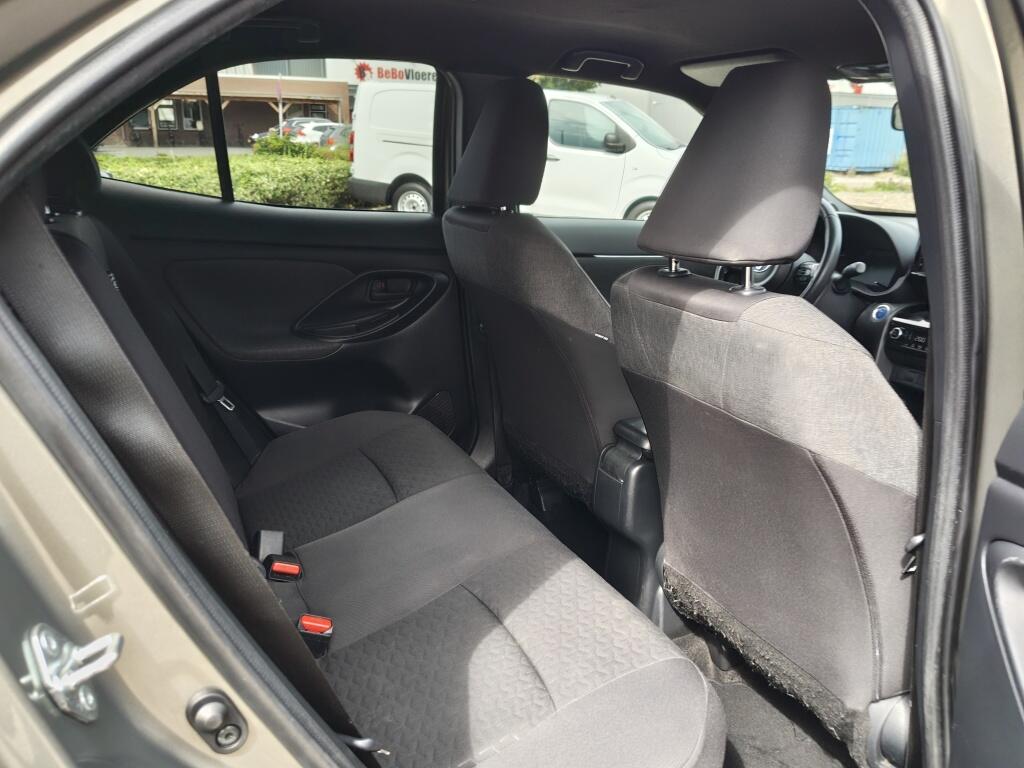 Toyota Yaris Cross 1.5 Hybrid First Edition | Navi | Keyless Start & Entry | Android Auto - Image 28