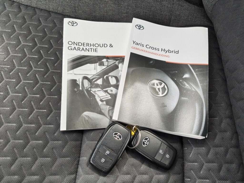 Toyota Yaris Cross 1.5 Hybrid First Edition | Navi | Keyless Start & Entry | Android Auto - Image 39