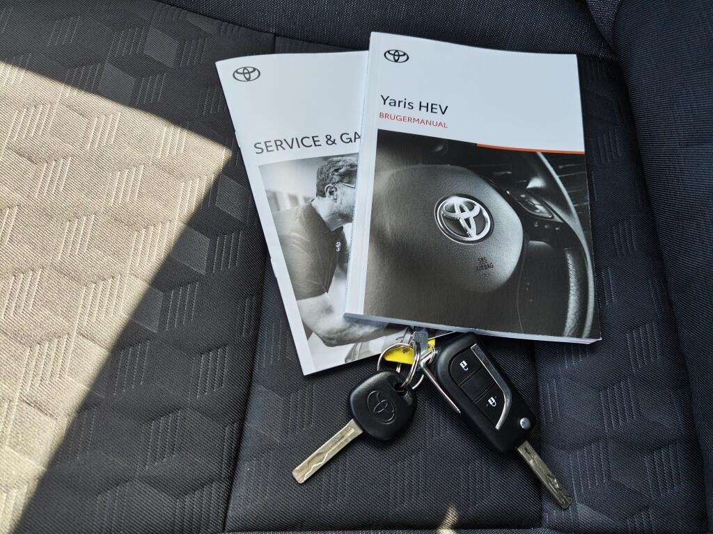 Toyota Yaris 1.5 Hybrid 115 Dynamic | Stoel/Stuurverwarming | Android Auto - Image 38
