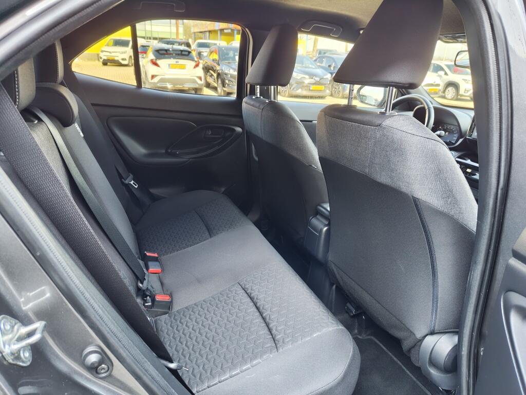 Toyota Yaris Cross 1.5 Hybrid Dynamic Plus | Sensoren v/a | Navi | Blind Spot | - Image 30