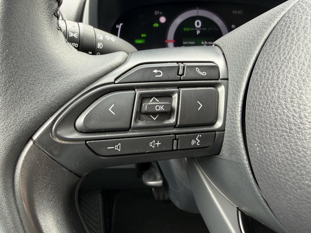 Toyota Yaris Cross 1.5 Hybrid 115 Dynamic | PDC v/a | Stoelverwarming | Keyless Ent - Image 13
