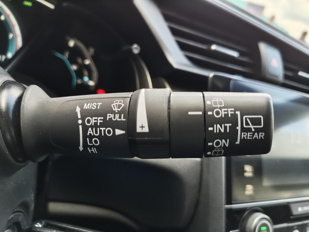 Honda Civic 1.0 i-VTEC Elegance | Sensoren v/a | Stoelverwarming | Navi - Image 12