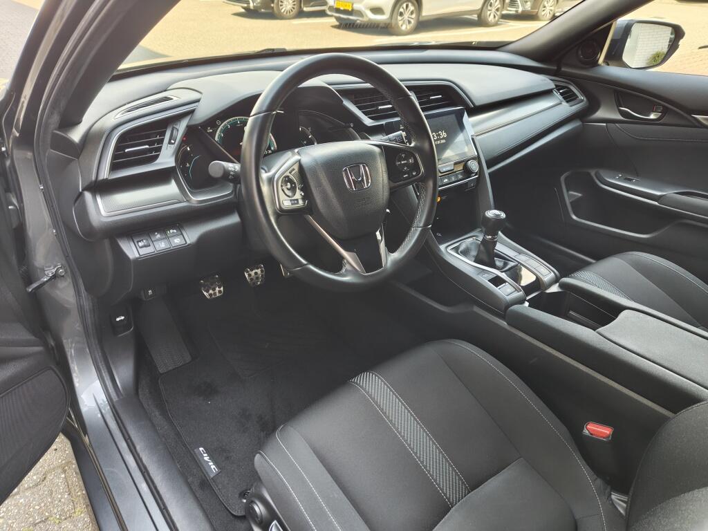 Honda Civic 1.0 i-VTEC Elegance | Sensoren v/a | Stoelverwarming | Navi - Image 26