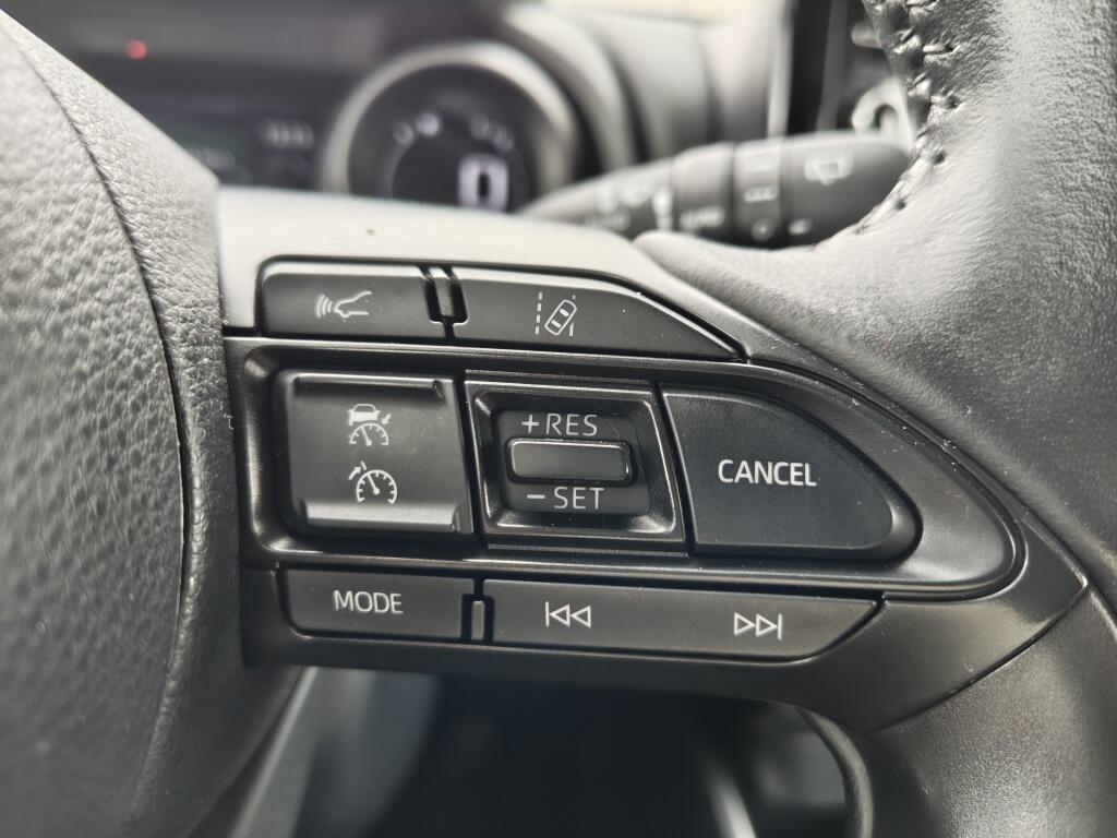Toyota Yaris 1.5 Hybrid Dynamic | Trekhaak Afn. | All Seasons | Navi | Keyless Entry & Star - Image 15
