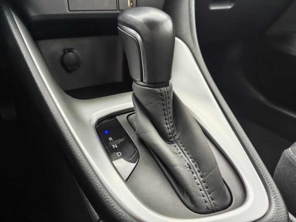 Toyota Yaris 1.5 Hybrid Dynamic | Trekhaak Afn. | All Seasons | Navi | Keyless Entry & Star - Image 21