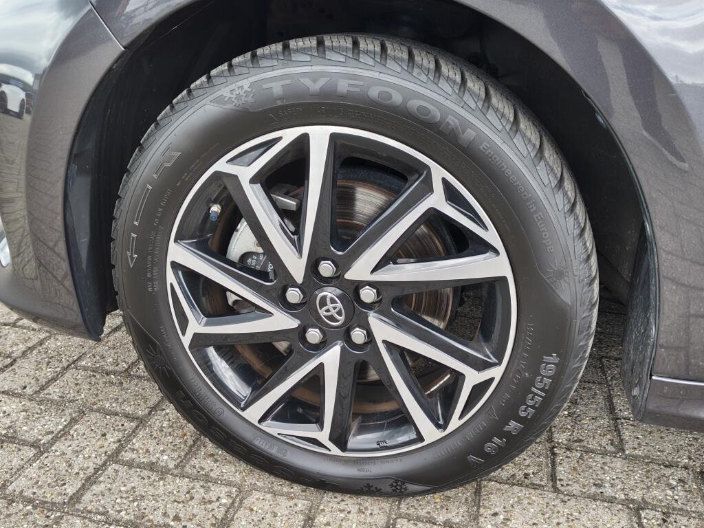 Toyota Yaris 1.5 Hybrid Dynamic | Trekhaak Afn. | All Seasons | Navi | Keyless Entry & Star - Image 34