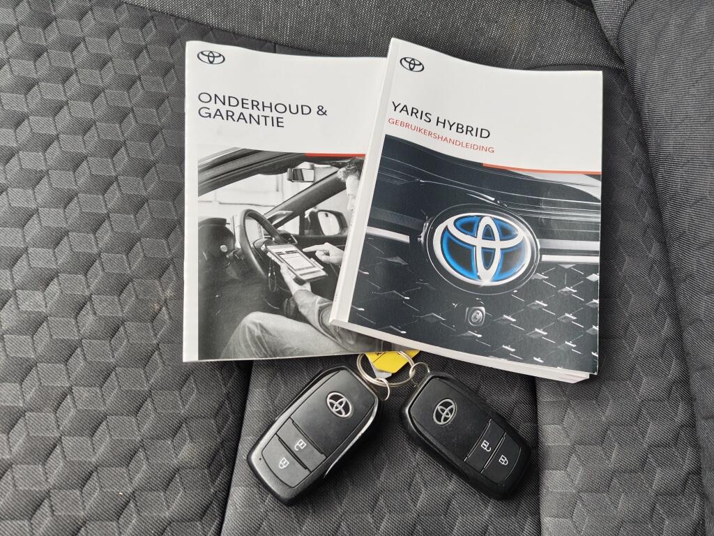 Toyota Yaris 1.5 Hybrid Dynamic | Trekhaak Afn. | All Seasons | Navi | Keyless Entry & Star - Image 38