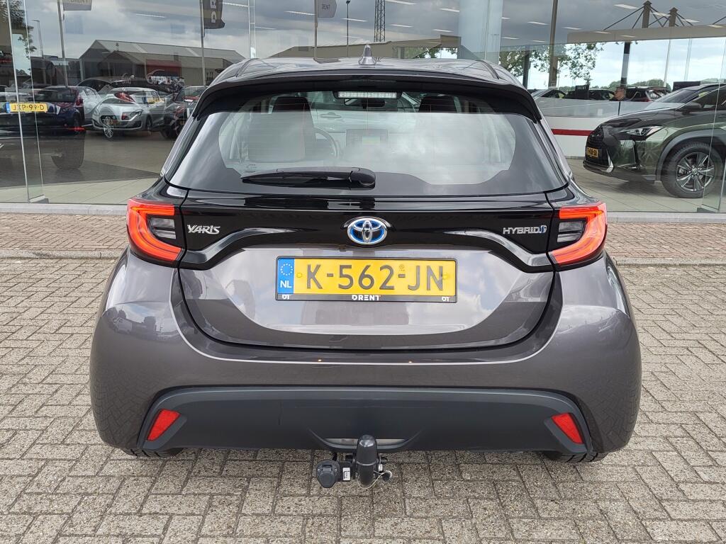 Toyota Yaris 1.5 Hybrid Dynamic | Trekhaak Afn. | All Seasons | Navi | Keyless Entry & Star - Image 7