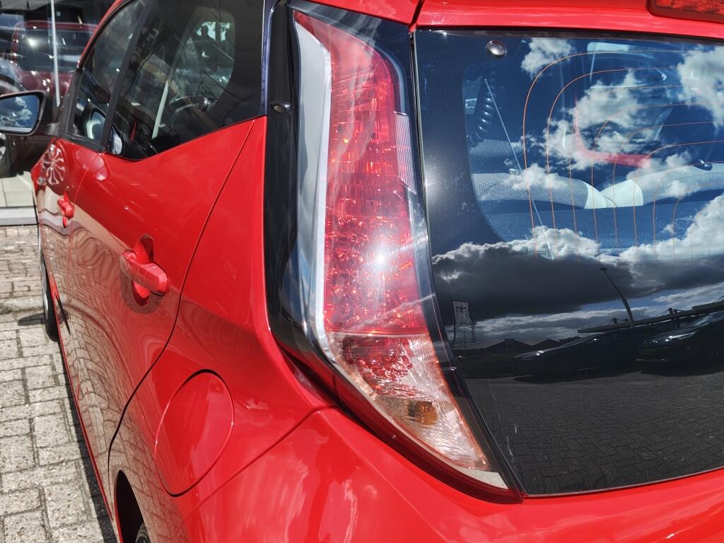 Toyota Aygo 1.0 VVT-i x-fun | Airco | Bluetooth | El. Raambediening | - Image 29