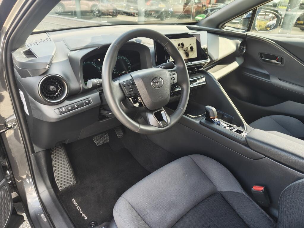 Toyota C-HR 2.0 PHEV 220 Dynamic | Sensoren v/a | Blind Spot | Stoelverwarming - Image 25