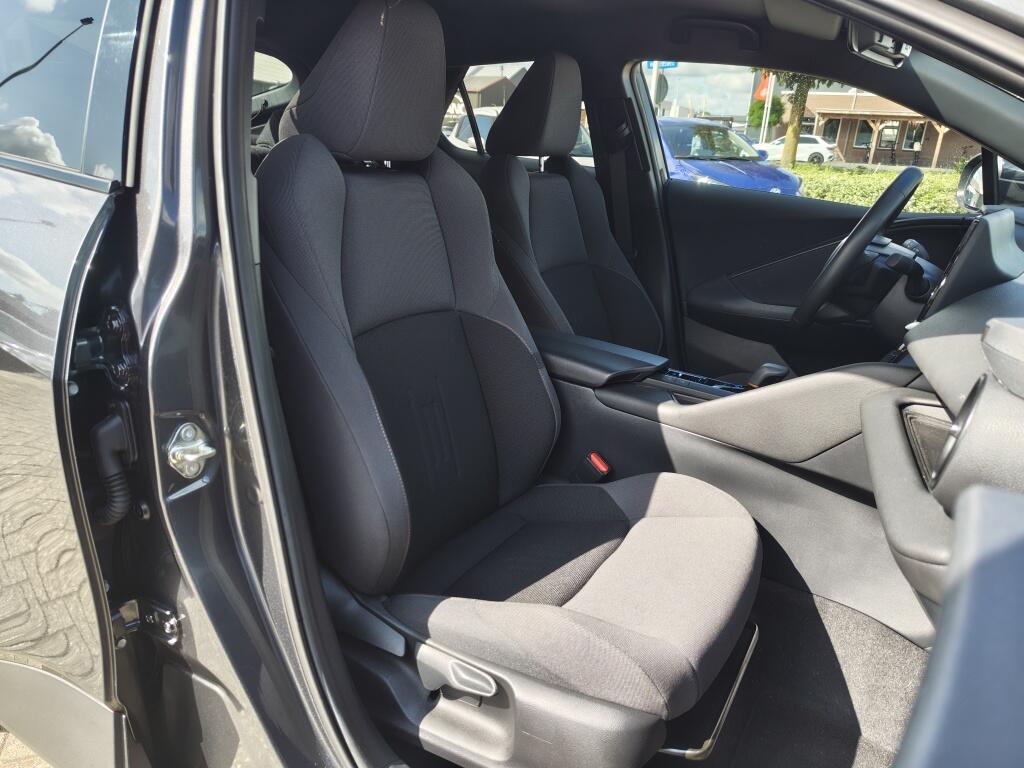 Toyota C-HR 2.0 PHEV 220 Dynamic | Sensoren v/a | Blind Spot | Stoelverwarming - Image 28