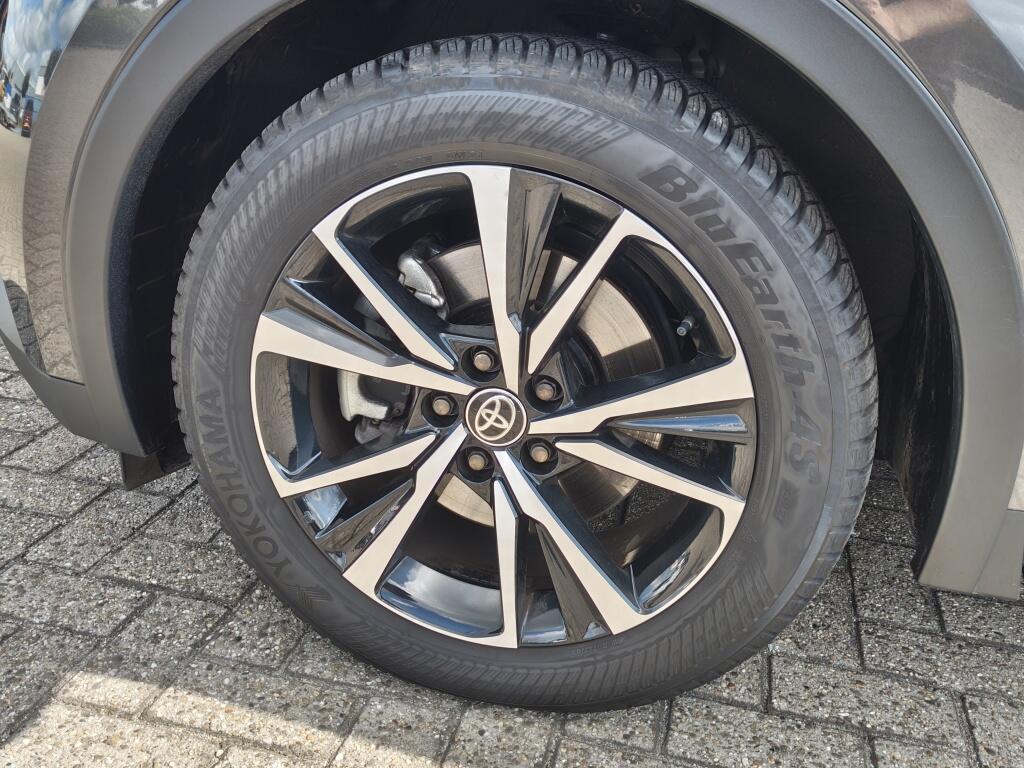 Toyota C-HR 2.0 PHEV 220 Dynamic | Sensoren v/a | Blind Spot | Stoelverwarming - Image 38