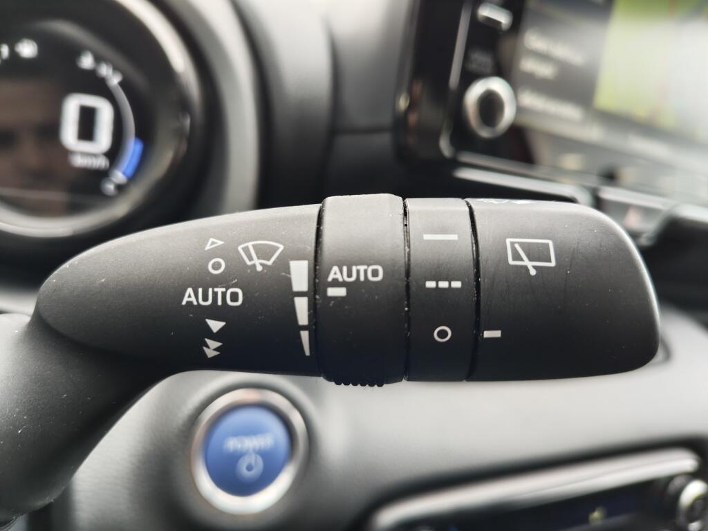 Toyota Yaris 1.5 Hybrid Launch Edition | Trekhaak | HUD | Navi | Stoelverwarm - Image 16