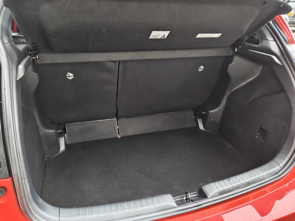 Toyota Yaris 1.5 Hybrid Launch Edition | Trekhaak | HUD | Navi | Stoelverwarm - Image 36