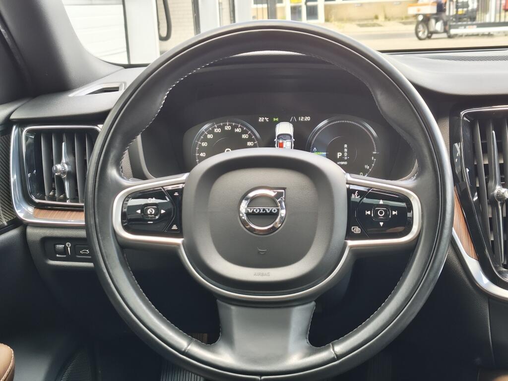 Volvo V60 2.0 T6 Recharge AWD Inscription | H&K | Trekhaak | Schuif/Kanteldak | HUD | Leder | Stoelverwarming - Image 13