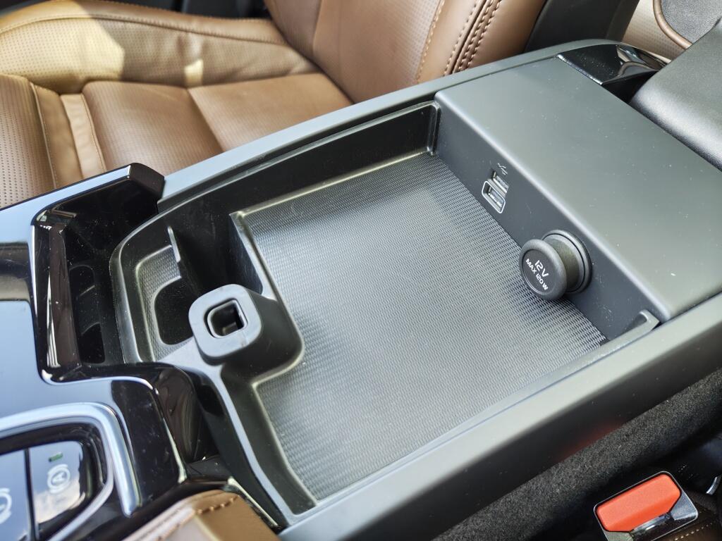 Volvo V60 2.0 T6 Recharge AWD Inscription | H&K | Trekhaak | Schuif/Kanteldak | HUD | Leder | Stoelverwarming - Image 31