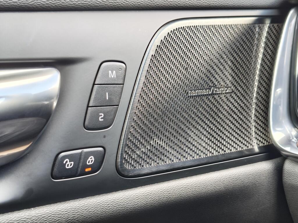 Volvo V60 2.0 T6 Recharge AWD Inscription | H&K | Trekhaak | Schuif/Kanteldak | HUD | Leder | Stoelverwarming - Image 33