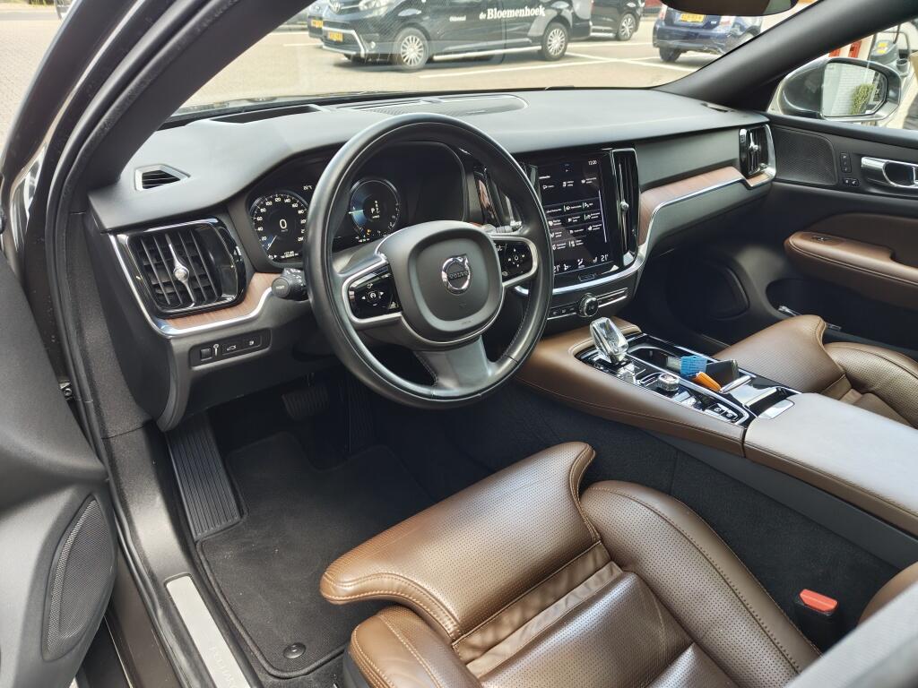 Volvo V60 2.0 T6 Recharge AWD Inscription | H&K | Trekhaak | Schuif/Kanteldak | HUD | Leder | Stoelverwarming - Image 36