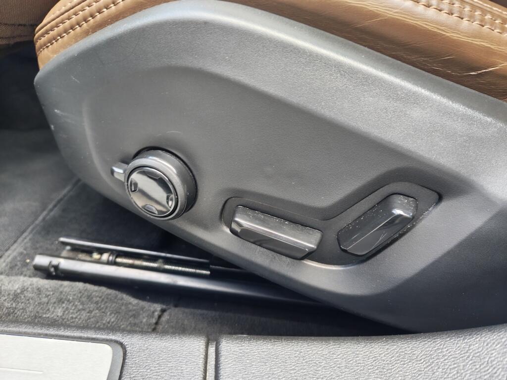 Volvo V60 2.0 T6 Recharge AWD Inscription | H&K | Trekhaak | Schuif/Kanteldak | HUD | Leder | Stoelverwarming - Image 38