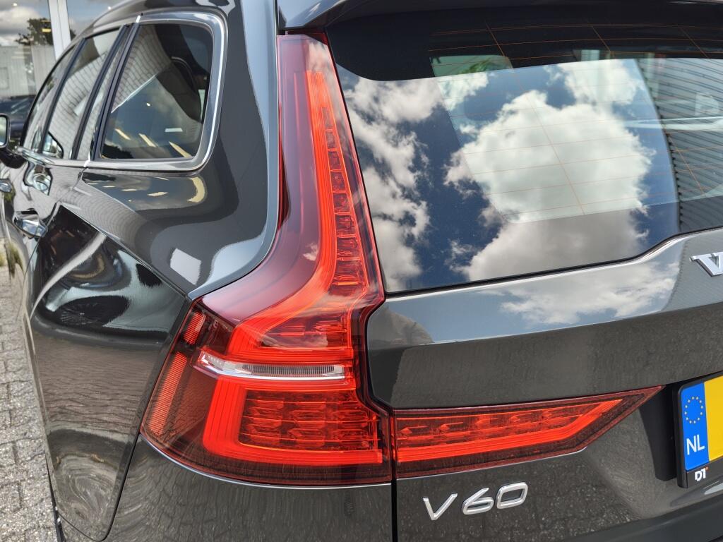 Volvo V60 2.0 T6 Recharge AWD Inscription | H&K | Trekhaak | Schuif/Kanteldak | HUD | Leder | Stoelverwarming - Image 48