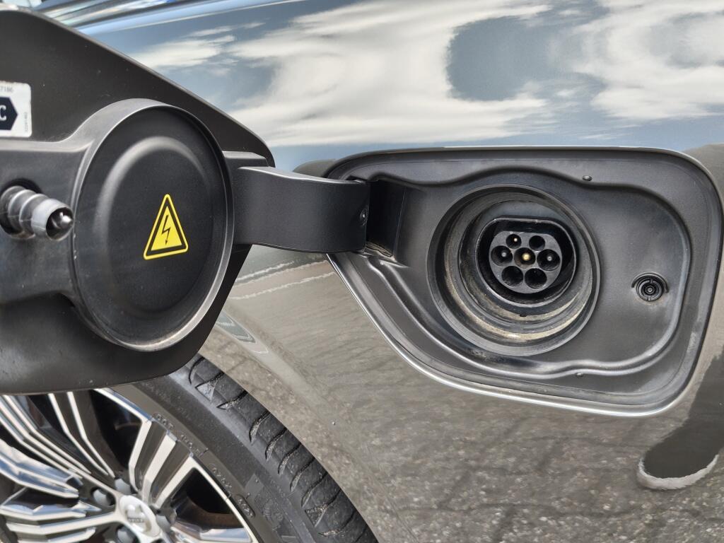 Volvo V60 2.0 T6 Recharge AWD Inscription | H&K | Trekhaak | Schuif/Kanteldak | HUD | Leder | Stoelverwarming - Image 50