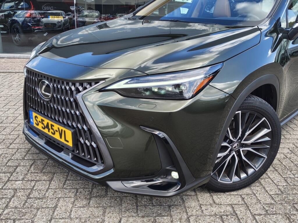Lexus NX 450h+ AWD Executive Line | Schuif- Kanteldak | 20'' Velgen | HUD - Image 2