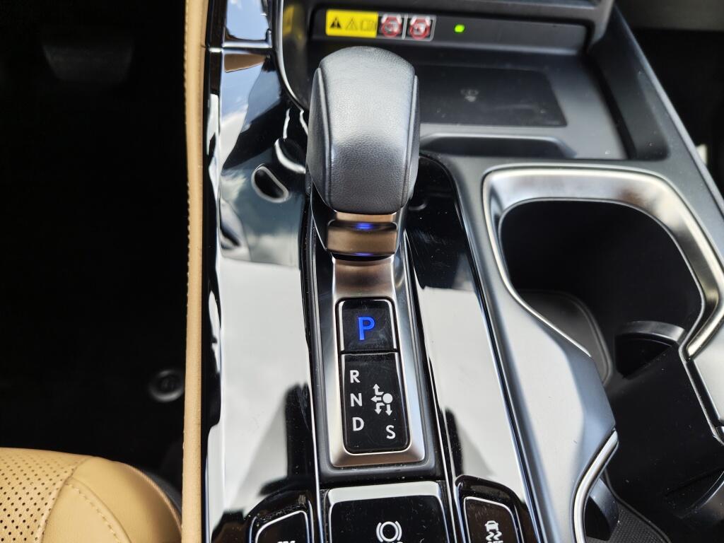 Lexus NX 450h+ AWD Executive Line | Schuif- Kanteldak | 20'' Velgen | HUD - Image 26