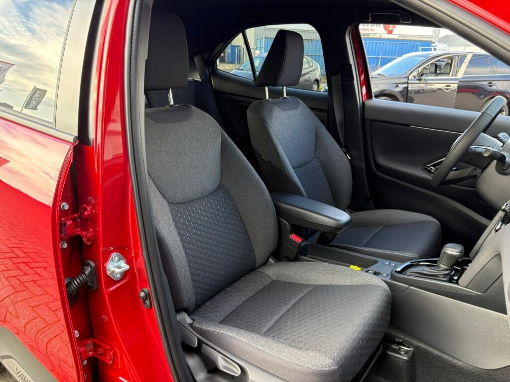 Toyota Yaris Cross 1.5 Hybrid 130 Dynamic | Comfort Pack | Stuur&Stoel vw | Blis - Image 30