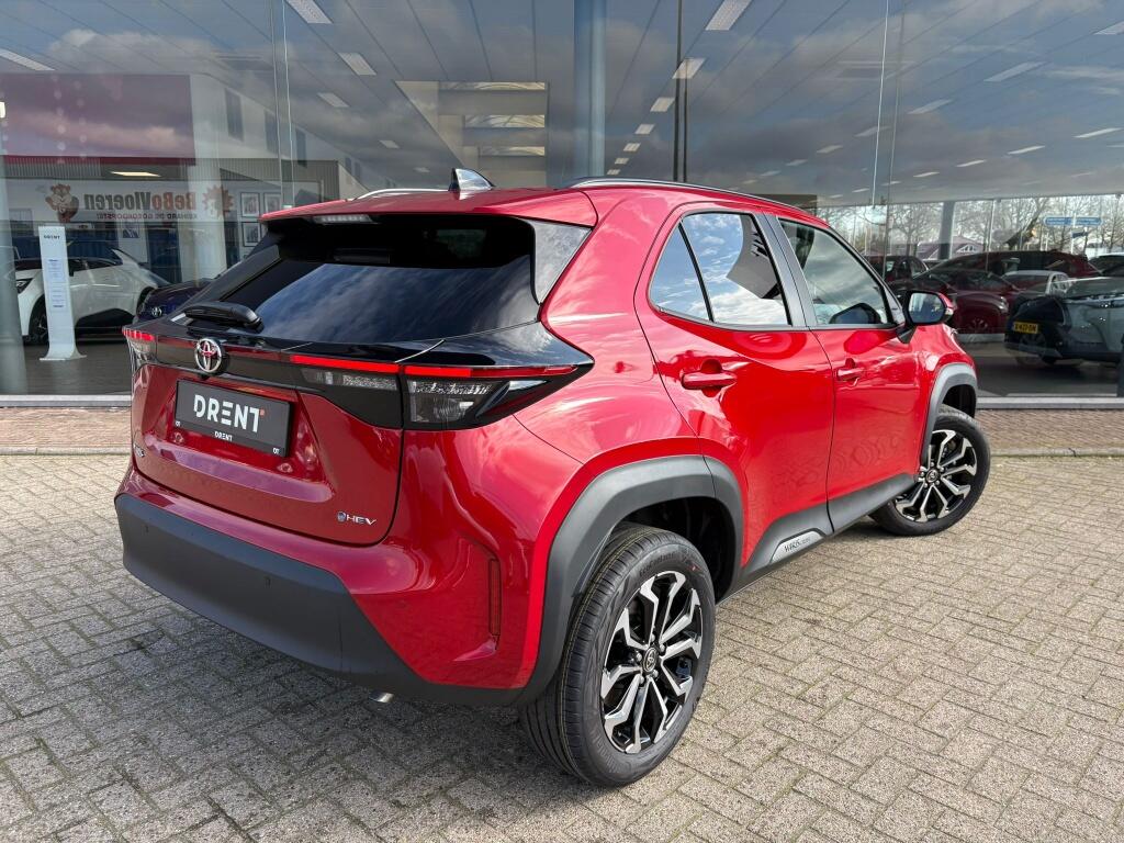 Toyota Yaris Cross 1.5 Hybrid 130 Dynamic | Comfort Pack | Stuur&Stoel vw | Blis - Image 4